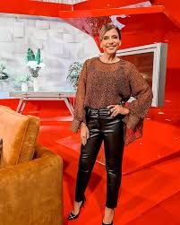 Mónica sintra песню скачать в качестве mp3. Monica Sintra Tv 7 Dias