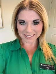 Holly Windham's Instagram, Twitter & Facebook