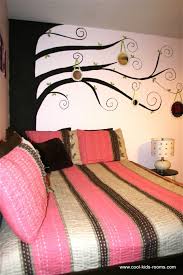 Whether you want inspiration for planning pink brown living room or are building designer pink brown living room from scratch, houzz has 102 pictures from the best designers, decorators, and architects in the country, including brunskill design and kendall wilkinson design. Pink And Brown Teen Girl Bedroom Decorating