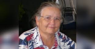 Elaine Dufour's Instagram, Twitter & Facebook