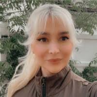 Anna Kamalyan's Instagram, Twitter & Facebook