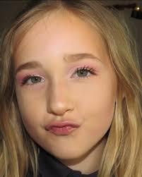 April 2025 vs April 2019, Jemima has grown up (a lot 😢)but it's nice to  see the Artistry Growth in 6 years, still a girl who loves pink 🌸💕