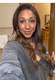 Back to work catching flights and asking questions #grwm #traveltiktok  #travel #fyp #nyc #LA