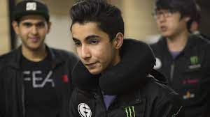He didn't have his own computer, so he would pile onto a small. The Youngest Esports Millionaire Sumail