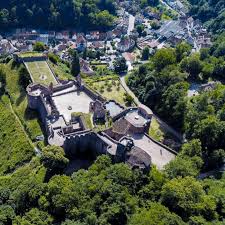 Karfreitag „stille stunde an karfreitag offene kirche von 15.00 bis 16.00 uhr in hardenburg, leistadt und ungstein. Ausflugsziele An Der Deutschen Weinstrasse Die Hardenburg Bad Durkheim Pfalz Ausflug
