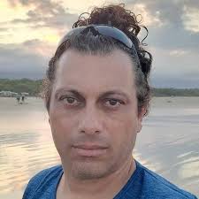 A VINGANÇA DO CANGACEIRO SABONETE AO CANGACEIRO GAVIÃO E A INTRIGA DO  CORONEL FAZENDEIRO COM LAMPIÃO Por ordem de Lampião, Travou-se a luta  pesada, Numa disputa marcada, Já tava pronto o caixão,