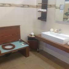 Die ausstellung der bayerischen fliesenhandel gmbh in münchen ist die größte ihrer art in ganz bayern. Fliesen Zentrum Freimann Munchen Bayern