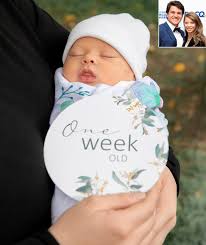 When she was 9, irwin hosted bindi the jungle girl, a children's wildlife documentary. Bindi Irwin Shares Photos Of 1 Week Old Daughter Grace People Com