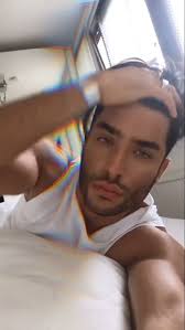 Pin By John On Toni Mahfud Toni Mahfud Buff Guys Photography Poses For Men