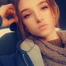 Danielle Hess (@danii__hess)