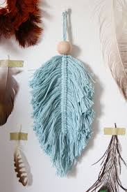 Make a macrame wall hanging to transform your home into the coziest place place in a modern cut the rope into small ropes of the same length (about 3m). Diy Macrame Feather Super Easy And Fantastic As Decoration