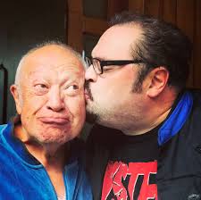 He is most recognized as one of the polivoces and for his. Lalo Manzano ×'×˜×•×•×™×˜×¨ En Ocasiones El Trabajo No Nos Permite Hacer Esto Hoy Fue El Dia Gracias Dios
