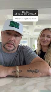 Beau Combs has arrived to the world. 💙 we could not be more excited for  y'all to be growing your family! @lukecombs @nicolejcombs