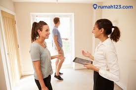 Ingin beli rumah seken dengan cara mengajukan kpr (kredit kepemilikan rumah) pada bank tentunya memiliki proses yang tidak jauh berbeda dengan beli rumah baru pada umumnya. Keuntungan Dan Proses Beli Rumah Lewat Agen Properti Rumah123 Com