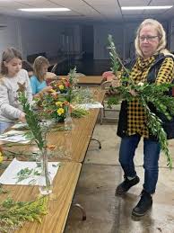 Come and visit the city of peoria, the oldest european settlement and the seventh most populated in. 4 H Alumnus Tami Davidage Taught Floral Workshop Where She First Began Her Skills As A Youth University Of Illinois Extension