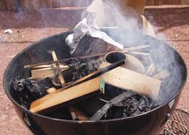 When pots come into direct contact with sawdust, a deep black color may develop from carbon trapping. Pit Firing Using A Good Old Fashioned Charcoal Grill Ceramic Arts Network