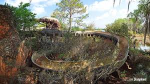 River Country was Disney's first water park which opened in 1976 and closed  in 2001 : r/AbandonedPorn