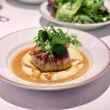 French For Lunch Crepinette De Volaille Au Foie Gras Et Fruits Fitness Diet Diet Recipes Food