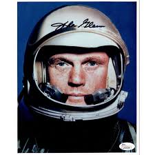JOHN GLENN HAND SIGNED 8x10 COLOR PHOTO RARE POSE IN SPACESUIT JSA