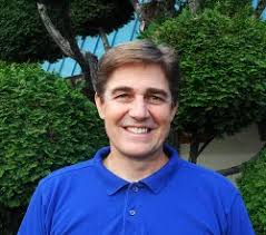 Thomas Dutcher's Instagram, Twitter & Facebook