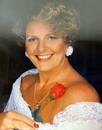 Sharon Thrift's Instagram, Twitter & Facebook