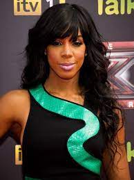 Stop Fighting With Your Hair 50 Humidity Approved Styles Oblong Face Hairstyles Hairstyles With Bangs Oblong Face Shape