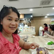 Gretchin Amador Maranan added a...