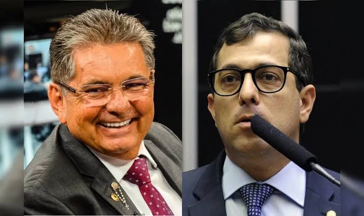 Adriano Galdino causa constrangimento ao criticar Gervásio Maia durante evento do Orçamento Democrático