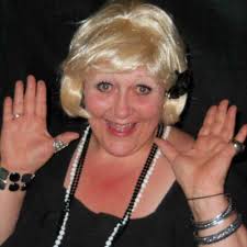 Sandie Rutherford (@sandiebeth)