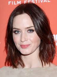 25 Best Hairstyles For Oblong Face Shape Female Styles At Life Oval Face Hairstyles Oval Face Haircuts Oblong Face Hairstyles
