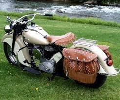 46 chief in fallon brown and creme バイク