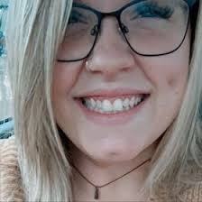 Katrina Hull (tinahull1998)