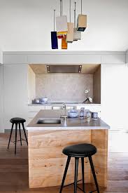 Saint Tropez En Version Minimaliste Interieur Moderne De Cuisine Interieur De Cuisine Cuisines Design