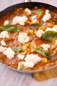 Lasagnes A La Poele Recette En 2020 Recette Lasagne Lasagnes Recettes De Cuisine