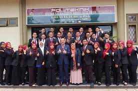 Ketibaan tetamu jemputan 11.20pagi : Majlis Perwakilan Pelajar Politeknik Sultan Salahuddin Abdul Aziz Shah Foto Facebook