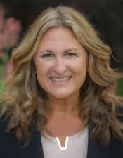 Heidi Hinkel's Instagram, Twitter & Facebook