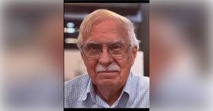 Karen Lepisto's Instagram, Twitter & Facebook