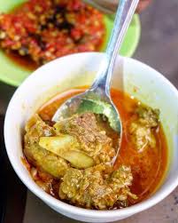Dalam foto tersebut nampak arda memakai kaos hijau sedang memasak. Resep Daging Sapi Cincang Ala Padang Ilmu Pengetahuan 6
