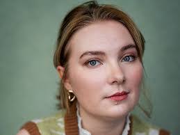 Sarah Bulmer's Instagram, Twitter & Facebook