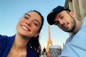 Esta semana, a namorada de david carreira, carolina carvalho, teve de ser operada de urgência, como entretanto foi confirmado. David Carreira And Carolina Carvalho Exchange Declarations Of Love Television