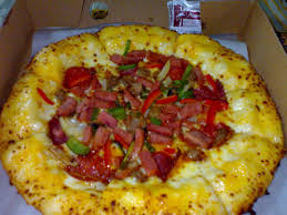 Dirty reviews digiorno cheese stuffed crust supreme pizza hosts are not paid spokespersons for companies or products. Pizza Super Supreme Stuffed Crust Ukuran Reguler Pizza Hut Delivery Phd S Photo In Kelapa Gading Jakarta Openrice Indonesia