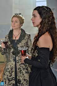 Actress & model is her main source of income. Mary Stuart And Catherine De Medici Konigin Mary Reign Beruhmtheiten