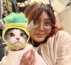 Chester Kyle's Instagram, Twitter & Facebook