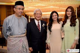 Sharing a message he sent to his classmates from the malay college kuala kangsar (mckk) in his farewell note, azman said he had spent 42. Corporate Event Photography Of Rumah Terbuka Aidilfitri Khazanah Nasional At The Majestic Hotel Corporate Wedding Family Photographer Malaysia 6012 2159933