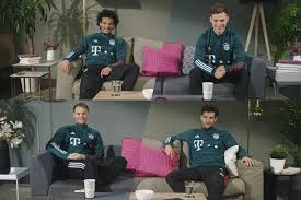 Das gab das unternehmen am mittwoch in münchen bekannt. Kuriose Spots Zur Em Bewerbung Telekom Startet Kampagne Mit Nationalspielern