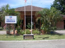 Nestled on the beach, this kuantan resort is within 1 mi (2 km) of bukit jelutung and natural batik factory. Mercu Beach Resort Flickr