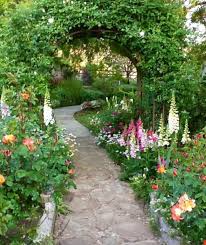 Finding My Secret Garden Cottage Garden Cottage Garden Plants Beautiful Gardens