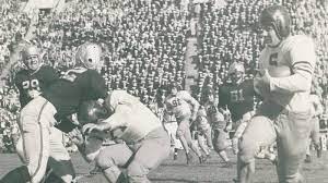 Uhnd.com is a fan run notre dame football, recruiting, and basketball website that is not affiliated with, sponsored by, or endorsed by the university of notre dame. Game Of The Year Of The Day 1943 Notre Dame 14 Iowa Pre Flight 13 Football Study Hall