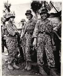 Female paratroopers of the Khmer national army before an operation against  the Khmer Rouge, Cambodian Civil war [855x1024] : r/MilitaryPorn