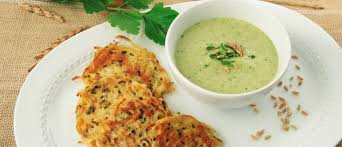 Dinkel Max Spaichinger Nudelmacher Rezepte Dinkel Schnittnudel Kuchle Mit Frankischer Grunkernsuppe Rezepte Kochen Und Geniessen Ausgebackenes